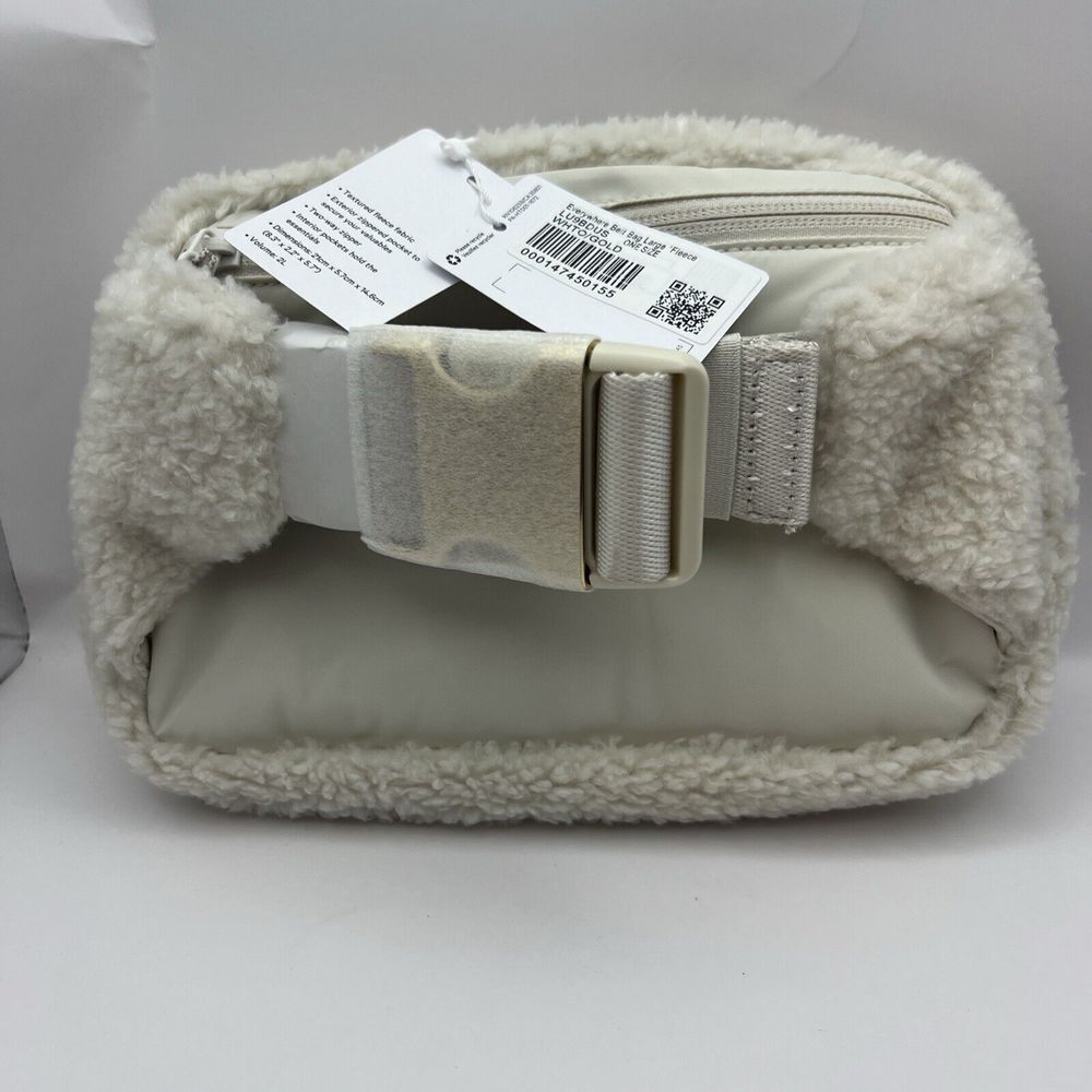 Lululemon Everywhere Fleece Belt Bag - Natural Ivory/Trench 2L New w/tag - Picture 4 of 12
